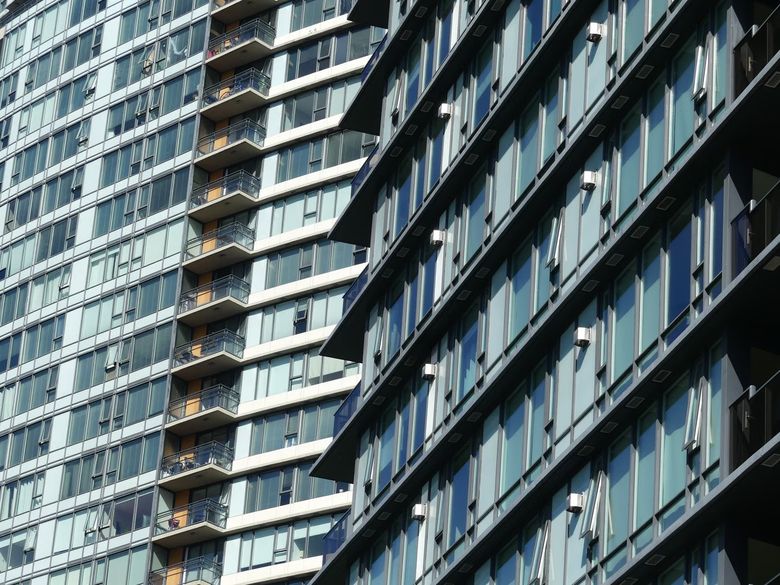 Какие нормы звукоизоляции действуют для жилых помещений в Москве?