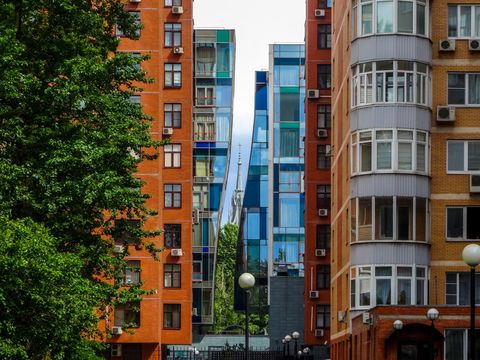 Чем апартаменты в ЖК «Родной город. Каховская» отличаются от квартиры по закону?
