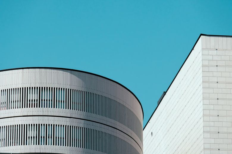 Как зафиксировать авторство и дату создания проекта?