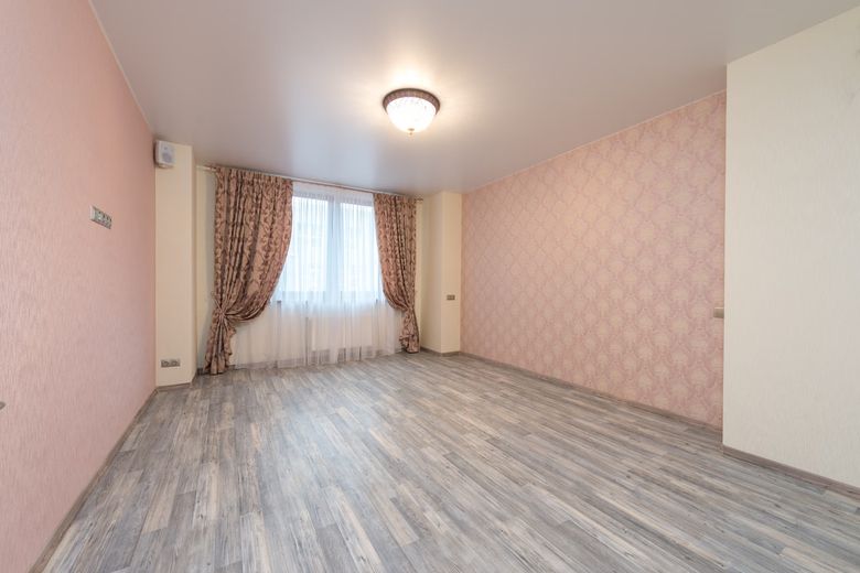 Какие нормативы регулируют качество штукатурки в White Box?