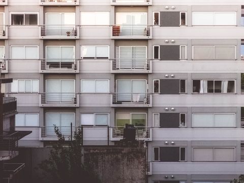 Какая мощность выделена на квартиру в «СберСити премиальные башни» по умолчанию?