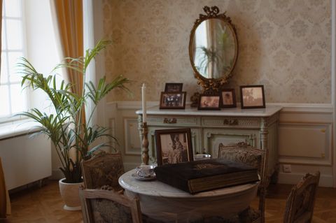 Почему антиквариат в ЖК Nicole работает как инвестиция в атмосферу