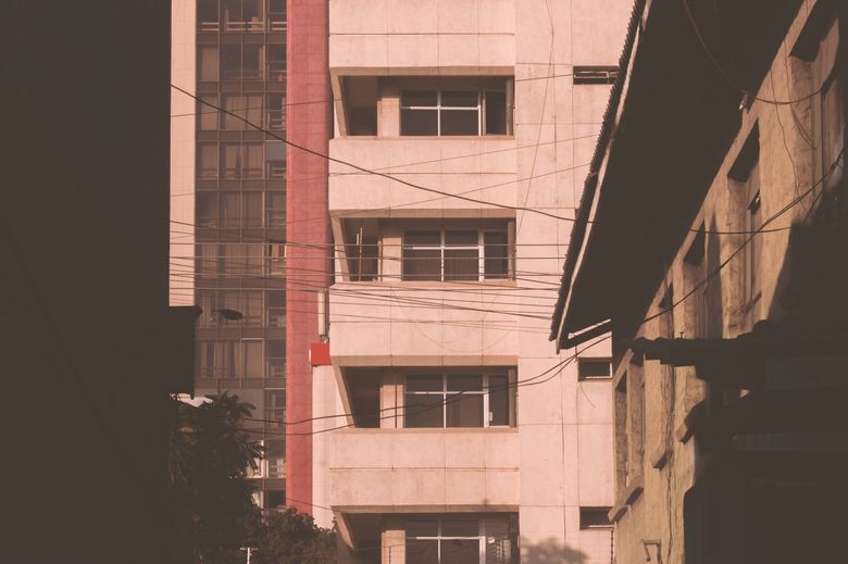 Как архитектура ЖК «Дворцовая Усадьба» влияет на трассировку кабелей?
