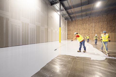 Какие нормы шума действуют для жилых помещений в Москве в 2025-2026 годах?
